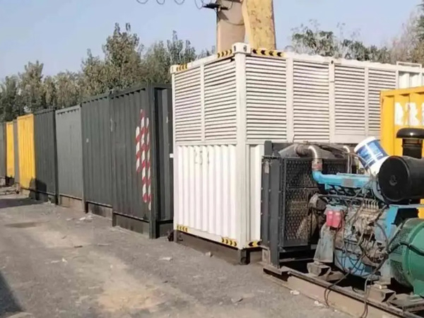 永胜200KW柴油发电机机组每小时油耗是多少？